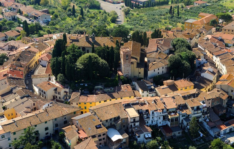 Empoli città del Natale e la via dei Presepi a Cerreto Guidi