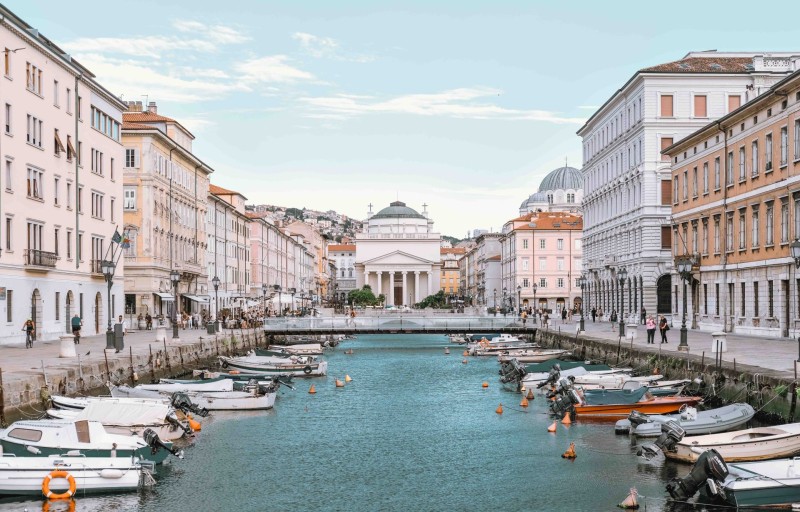 Trieste Mercatini Mitteleuropei Postumia Presepe Vivente nelle Grotte